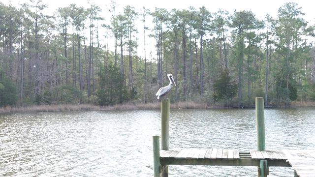 252 Jonaquins Drive, Beaufort, NC 28516