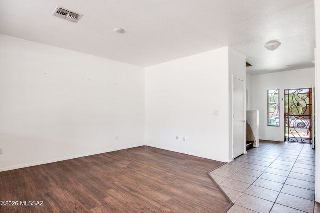 7040 S Camino De Ayer, Tucson, AZ 85746