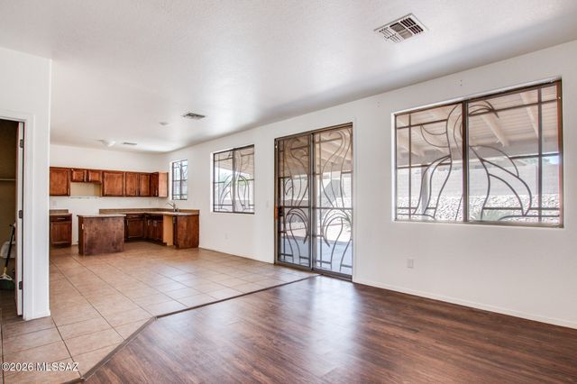 7040 S Camino De Ayer, Tucson, AZ 85746