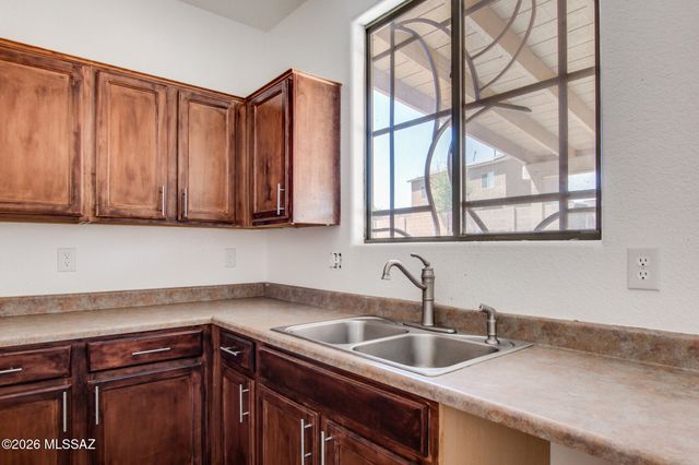 7040 S Camino De Ayer, Tucson, AZ 85746