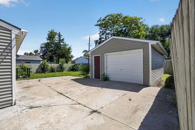 4013 TWIN CITY Drive, Council Bluffs, IA 51501