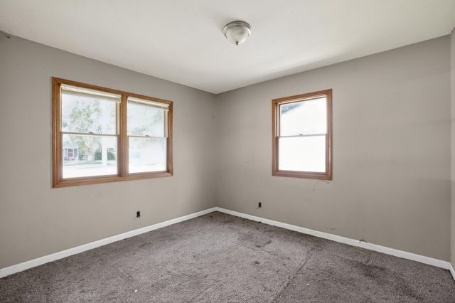 4013 TWIN CITY Drive, Council Bluffs, IA 51501