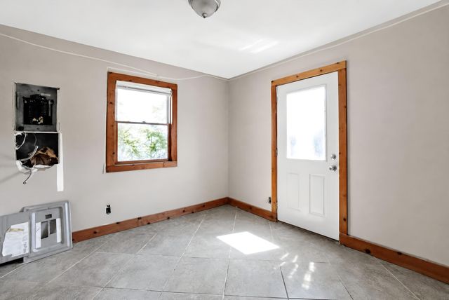4013 TWIN CITY Drive, Council Bluffs, IA 51501