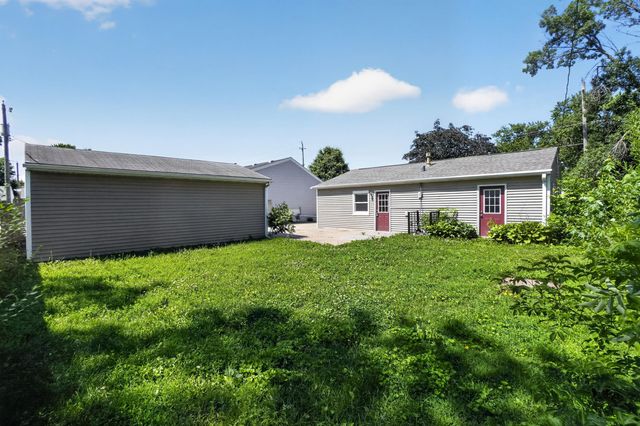 4013 TWIN CITY Drive, Council Bluffs, IA 51501