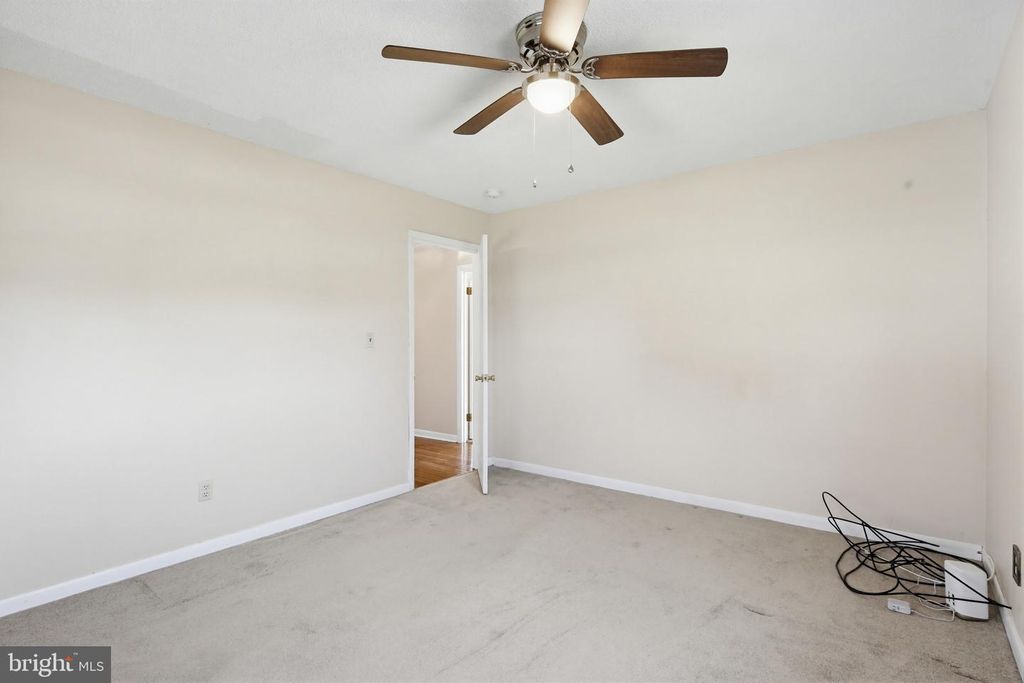 Image 16 of property listing at 603 YORKMINSTER CT, Westminster, MD 21158