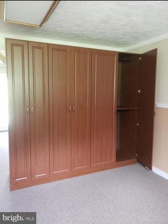 Image 28 of property listing at 603 YORKMINSTER CT, Westminster, MD 21158