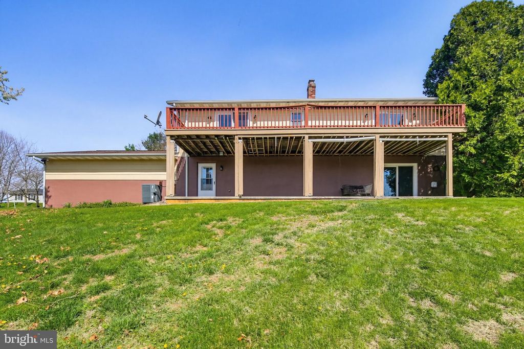 Image 35 of property listing at 603 YORKMINSTER CT, Westminster, MD 21158