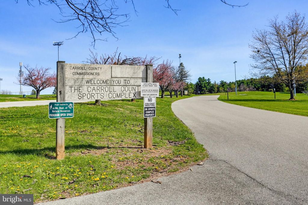 Image 38 of property listing at 603 YORKMINSTER CT, Westminster, MD 21158