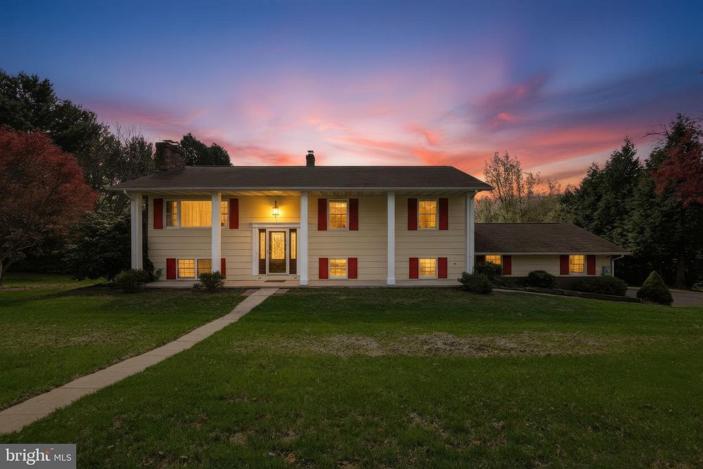 Image 40 of property listing at 603 YORKMINSTER CT, Westminster, MD 21158