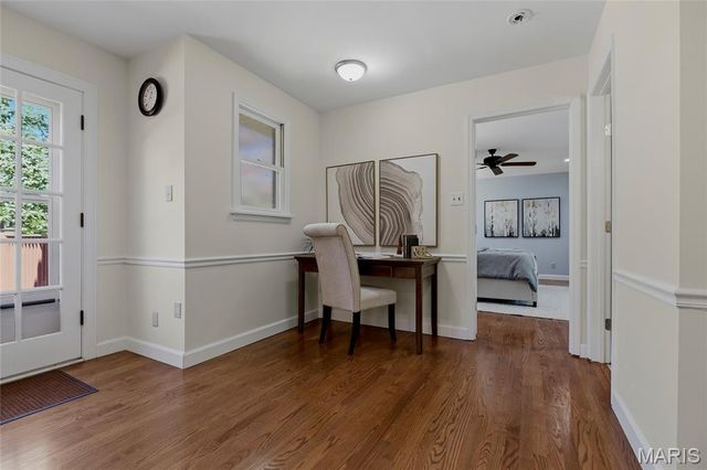 16 Williamsburg Road, Creve Coeur, MO 63141