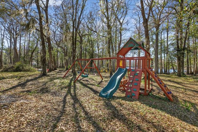 8940 WICKER LANE, New Port Richey, FL 34654