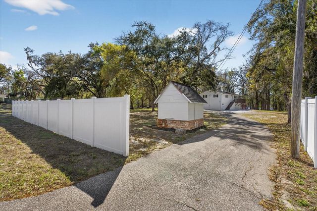 8940 WICKER LANE, New Port Richey, FL 34654