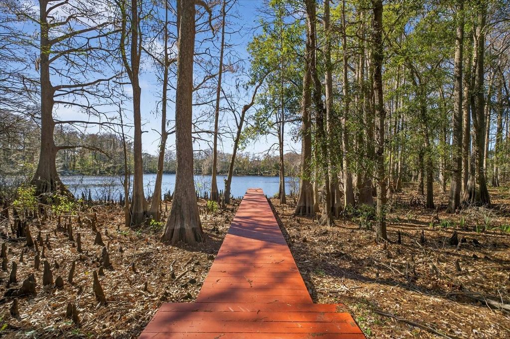 Image 1 of property listing at 8940 WICKER LANE, New Port Richey, FL 34654