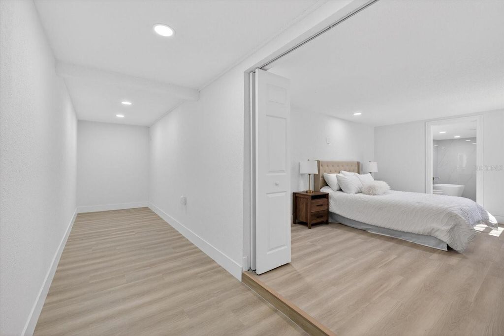 Image 18 of property listing at 8940 WICKER LANE, New Port Richey, FL 34654