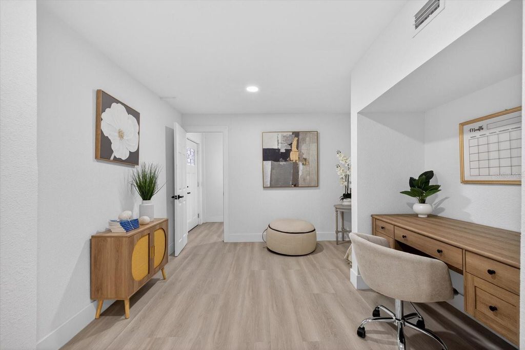 Image 23 of property listing at 8940 WICKER LANE, New Port Richey, FL 34654