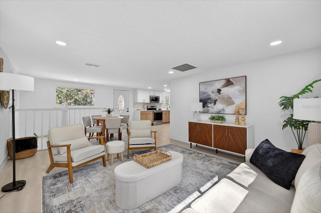 Image 33 of property listing at 8940 WICKER LANE, New Port Richey, FL 34654