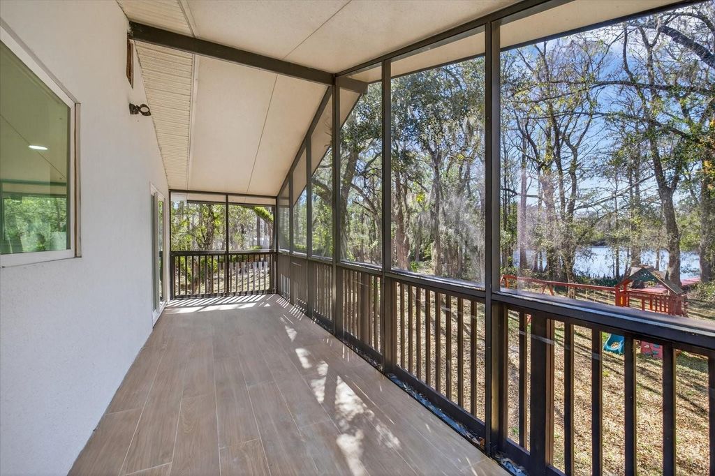 Image 40 of property listing at 8940 WICKER LANE, New Port Richey, FL 34654