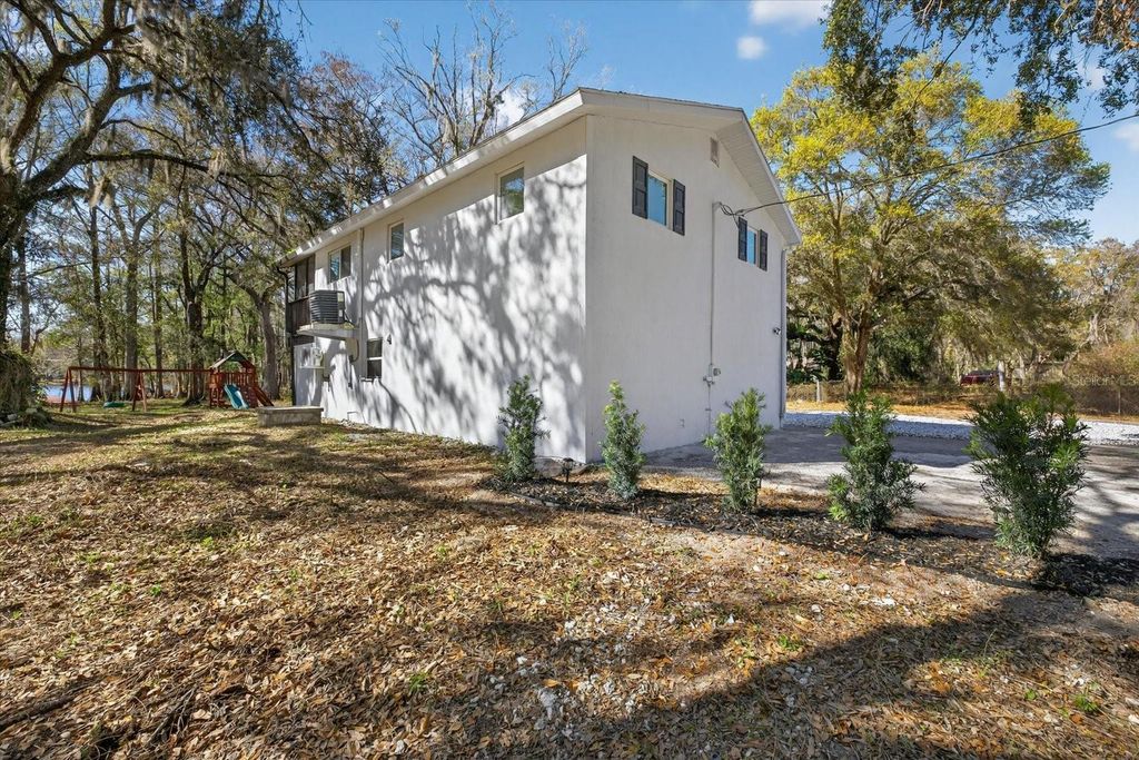 Image 46 of property listing at 8940 WICKER LANE, New Port Richey, FL 34654