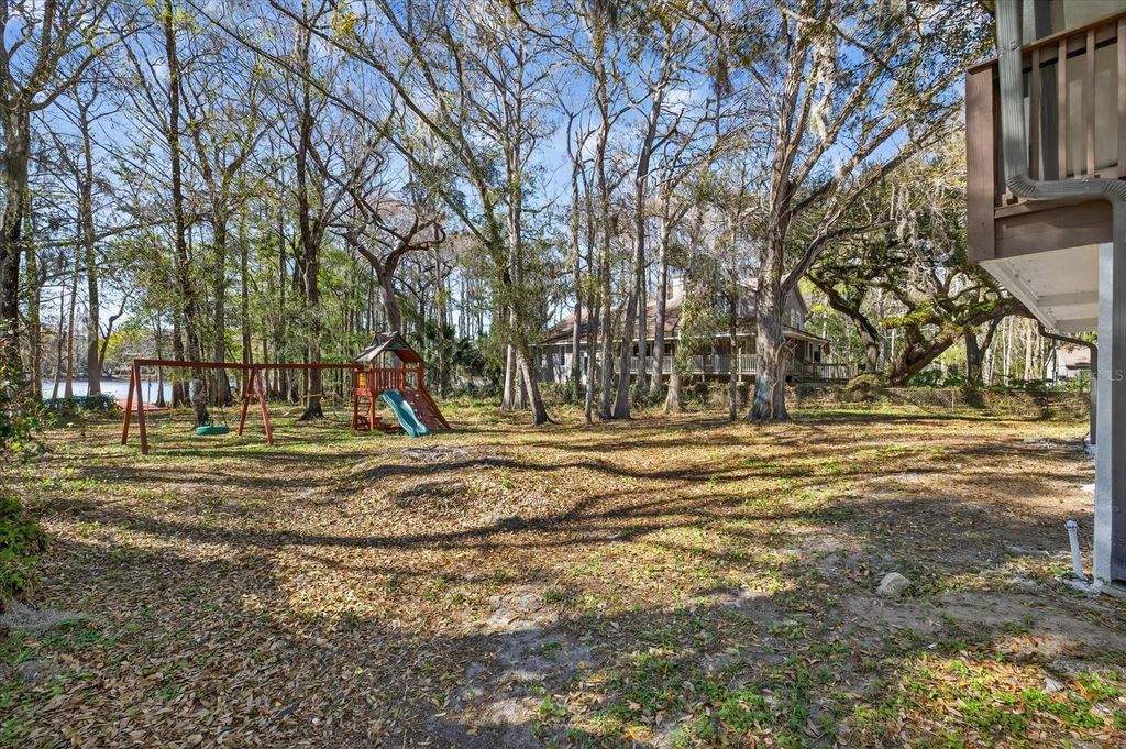 Image 51 of property listing at 8940 WICKER LANE, New Port Richey, FL 34654