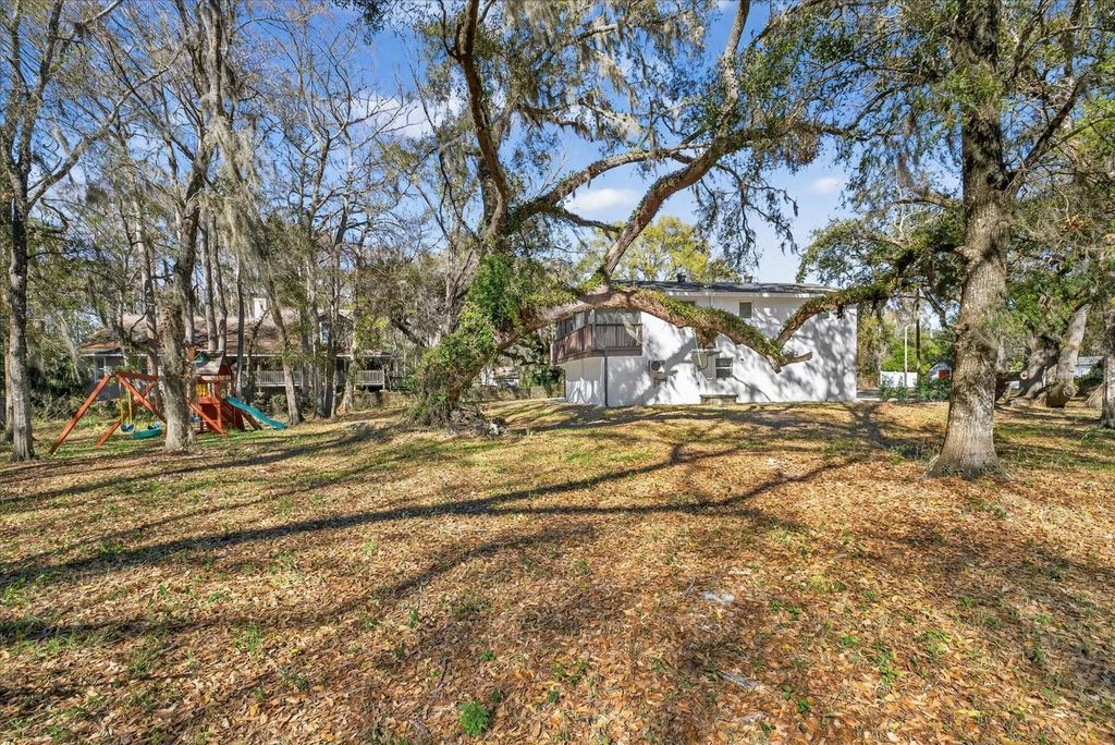 Image 52 of property listing at 8940 WICKER LANE, New Port Richey, FL 34654