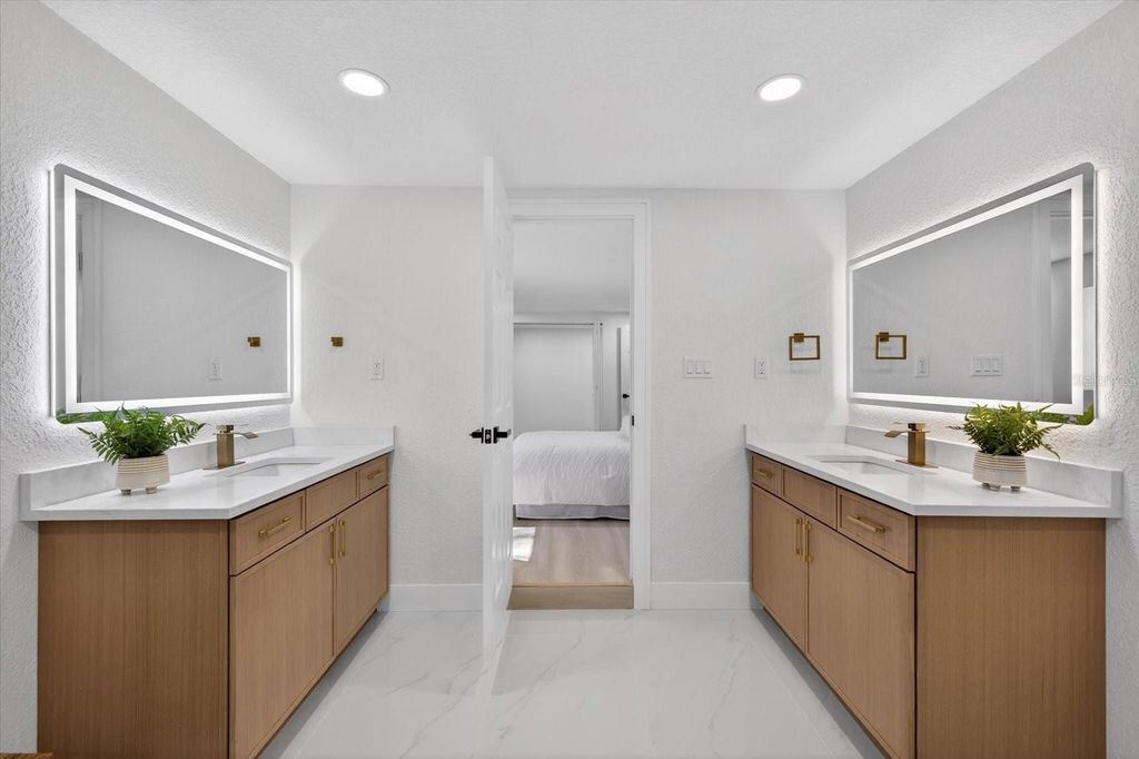 Image 10 of property listing at 8940 WICKER LANE, New Port Richey, FL 34654