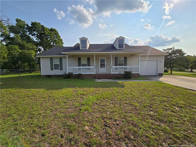 108 Laura Lane, Raeford, NC 28376