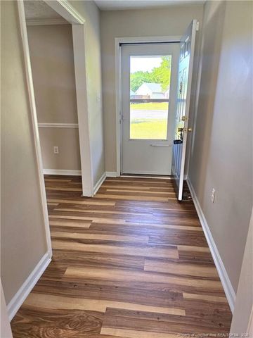 108 Laura Lane, Raeford, NC 28376