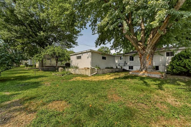 1706 34th Street NW, Rochester, MN 55901