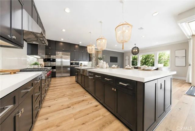 110 Perspective, Irvine, CA 92618