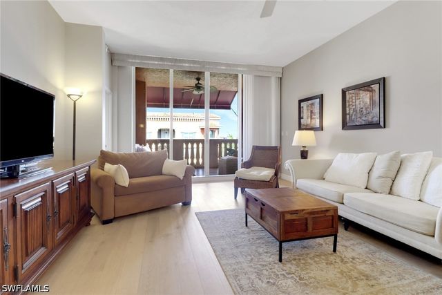401 Bayfront PL 3502, Naples, FL 34102