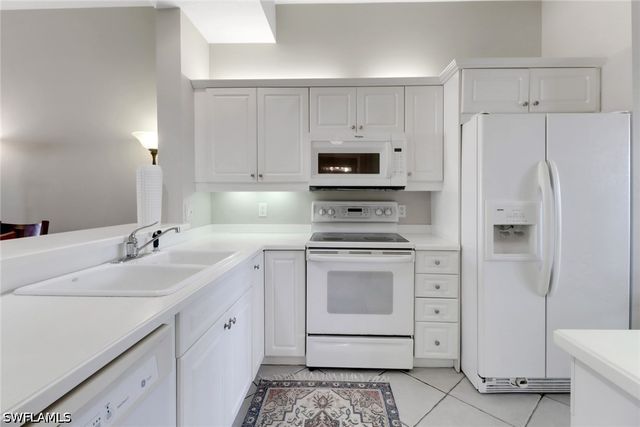 401 Bayfront PL 3502, Naples, FL 34102