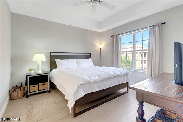 401 Bayfront PL 3502, Naples, FL 34102