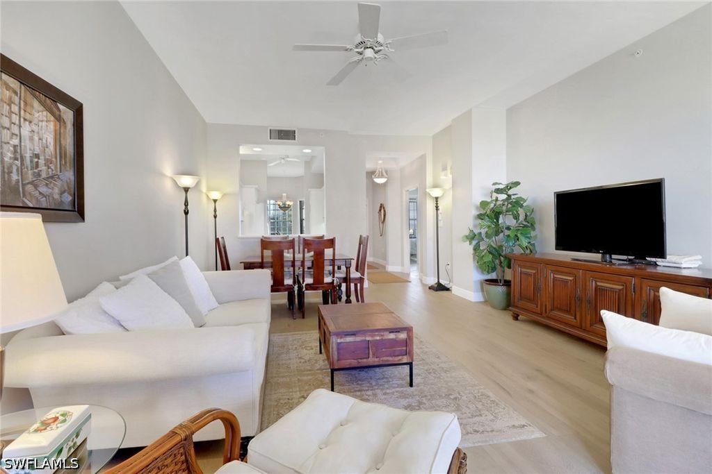 401 Bayfront PL 3502, Naples, FL 34102