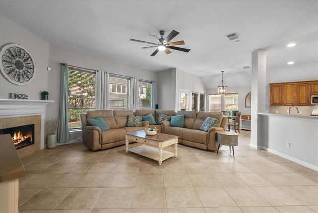 521 Ivory Stone Lane, League City, TX 77573