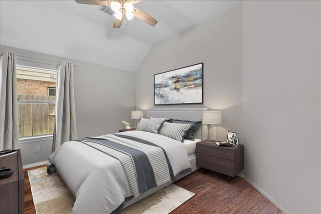 521 Ivory Stone Lane, League City, TX 77573