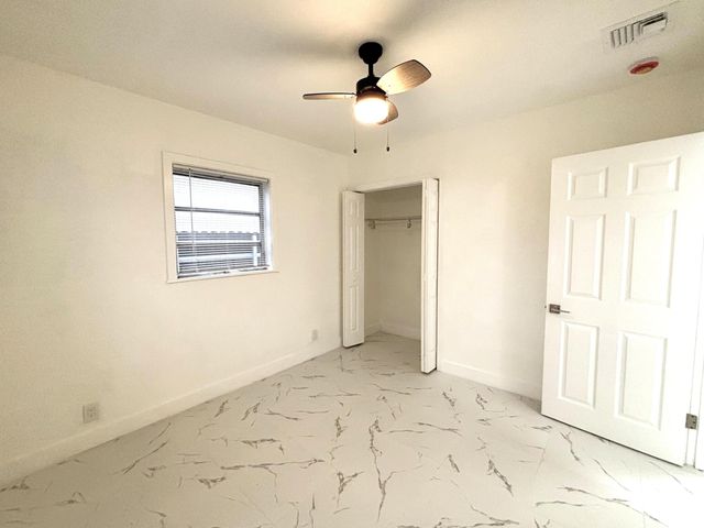 4009 SW 24th Street, West Park, FL 33023