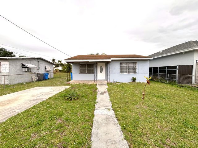 4009 SW 24th Street, West Park, FL 33023