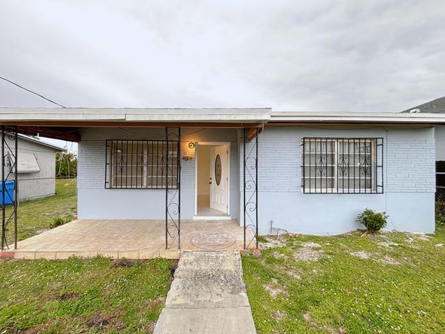 4009 SW 24th Street, West Park, FL 33023