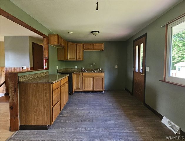 703 Beach Road, Evans, NY 14006