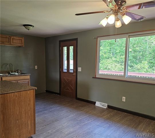 703 Beach Road, Evans, NY 14006