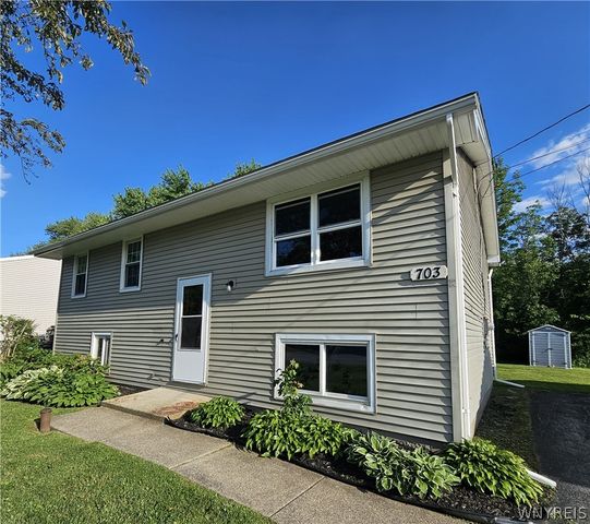 703 Beach Road, Evans, NY 14006