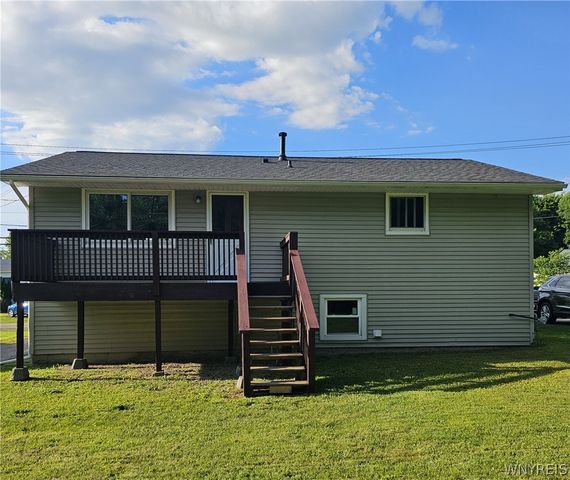 703 Beach Road, Evans, NY 14006