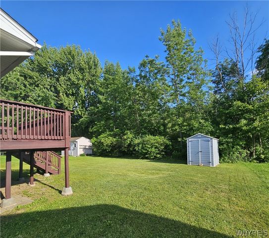 703 Beach Road, Evans, NY 14006