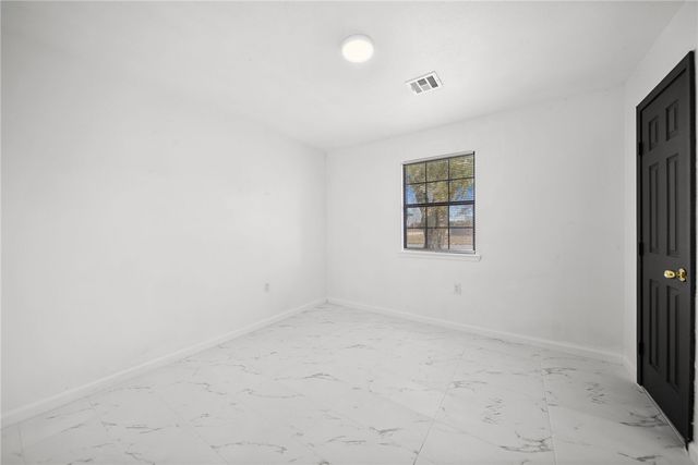 1822 Daisy Circle, Lowell, AR 72745