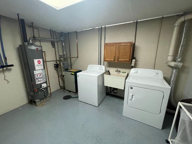 7937 Hillcrest Road, Roscommon, MI 48653