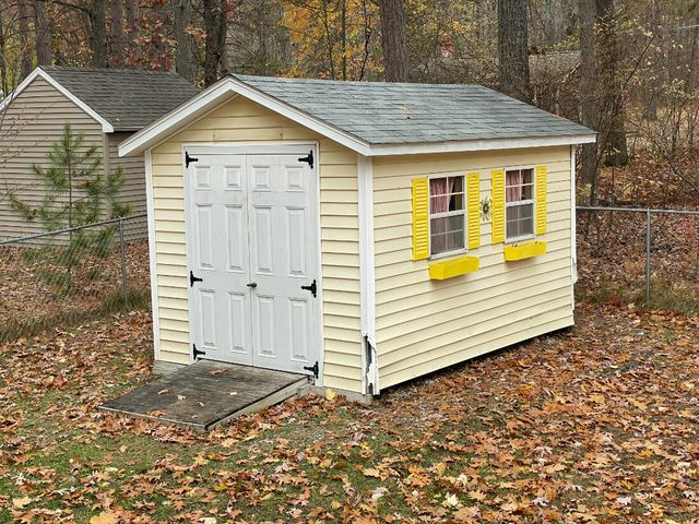 7937 Hillcrest Road, Roscommon, MI 48653