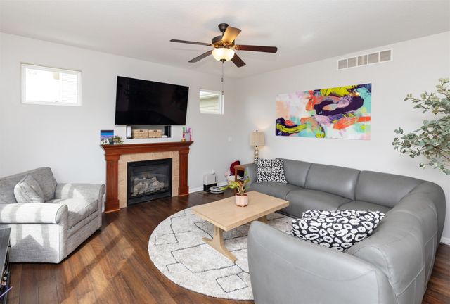 416 SE 13th Street, Grimes, IA 50111