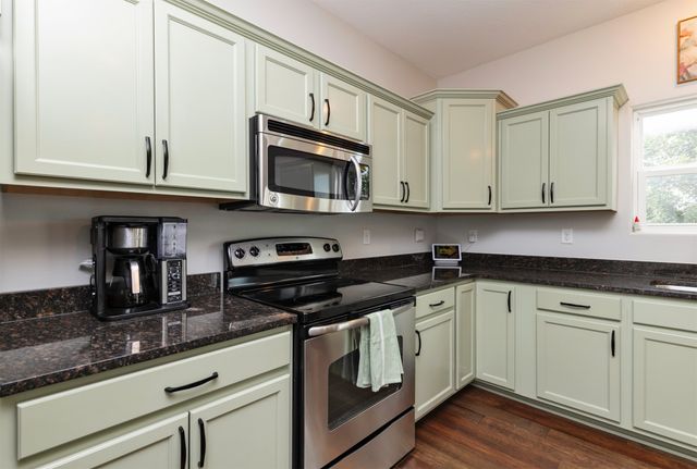 416 SE 13th Street, Grimes, IA 50111
