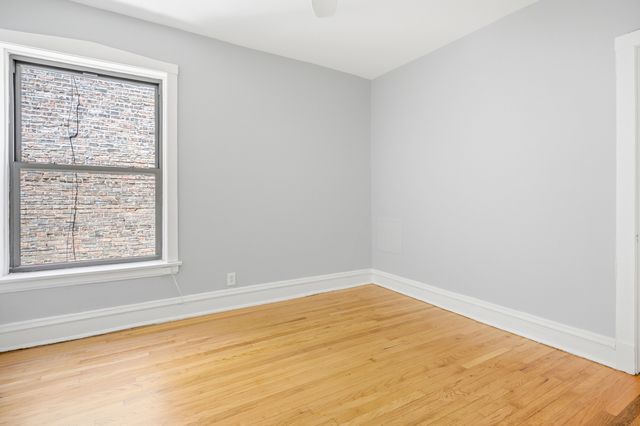 1226 E 54th Street 2w, Chicago, IL 60615