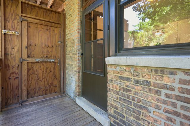 1226 E 54th Street 2w, Chicago, IL 60615